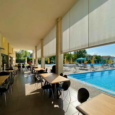 Apartment In - Gardasee 50124